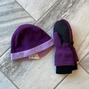 Lands End kids hat and matching mittens.  So very warm
